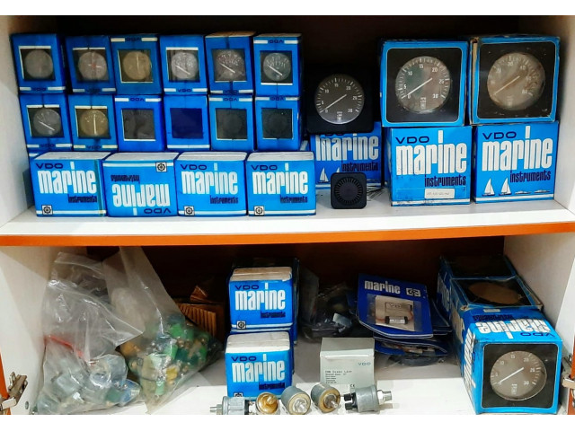 Vdo Marine Karışık Saatler (Eski, İlk Üretilen Seri), Müşürler ve Buzzer Vdo Marine Karışık Saatler (Eski, İlk Üretilen Seri), Müşürler ve Buzzer